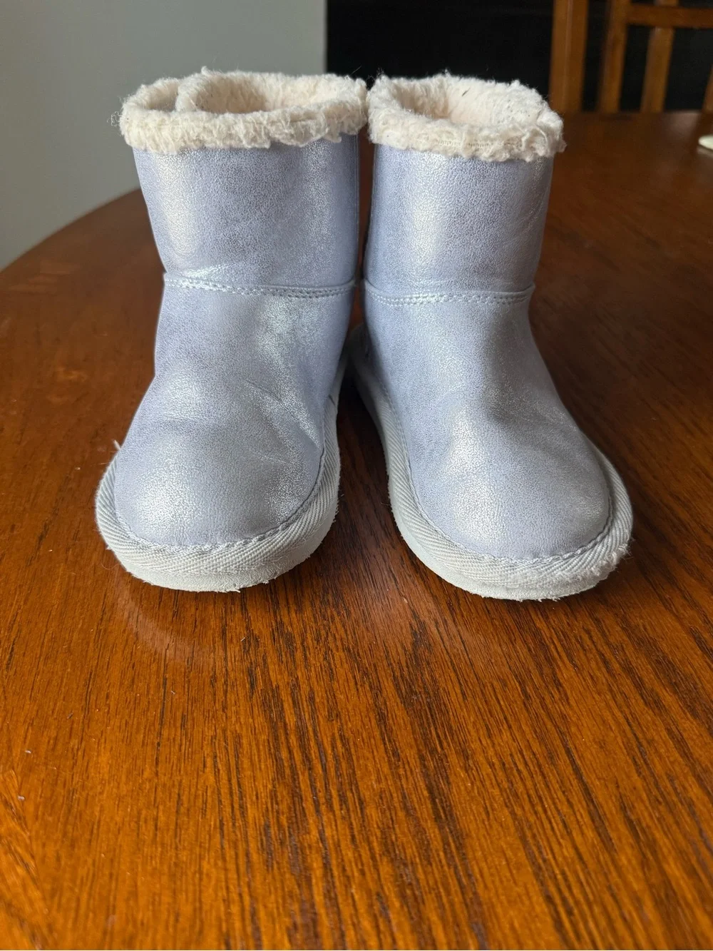 GAP Silver Metallic Faux-Fur Kids Boots
